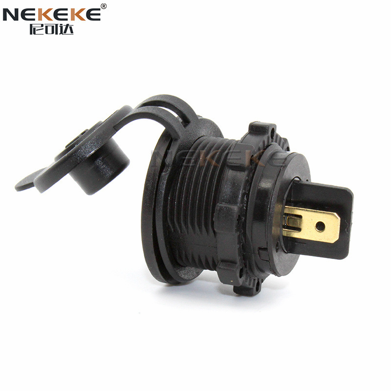 120W IP65 Waterproof Plug And Socket , Merit Power Socket For Yacht Auto Car