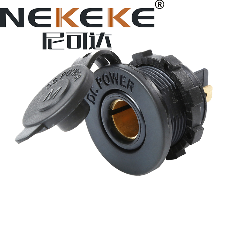 120W IP65 Waterproof Plug And Socket , Merit Power Socket For Yacht Auto Car