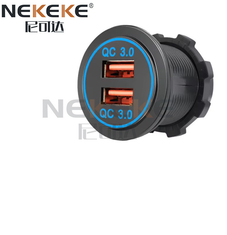 Waterproof 12V 24V QC3.0 Power Socket , Dual Port USB Socket For Car Charger