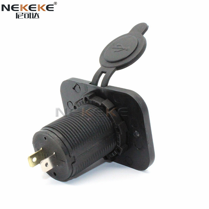 5V 3.1A Dual USB IP68 Waterproof Power Socket Weather Proof Power Outlet For Vehicles