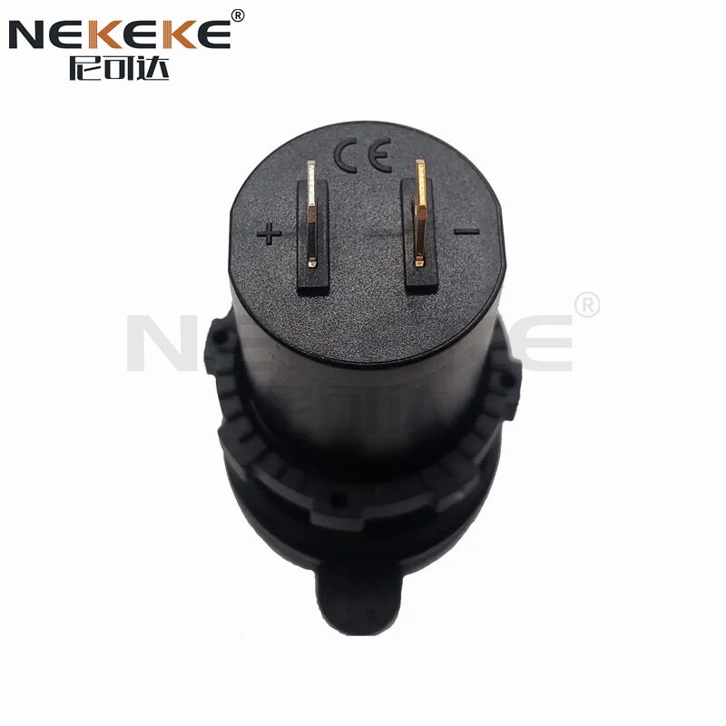 60W PD Type C 3 Port Fast Car Charger Socket With Dual 2.4A USB Ports 12V 24V Marine And Vehicle Use