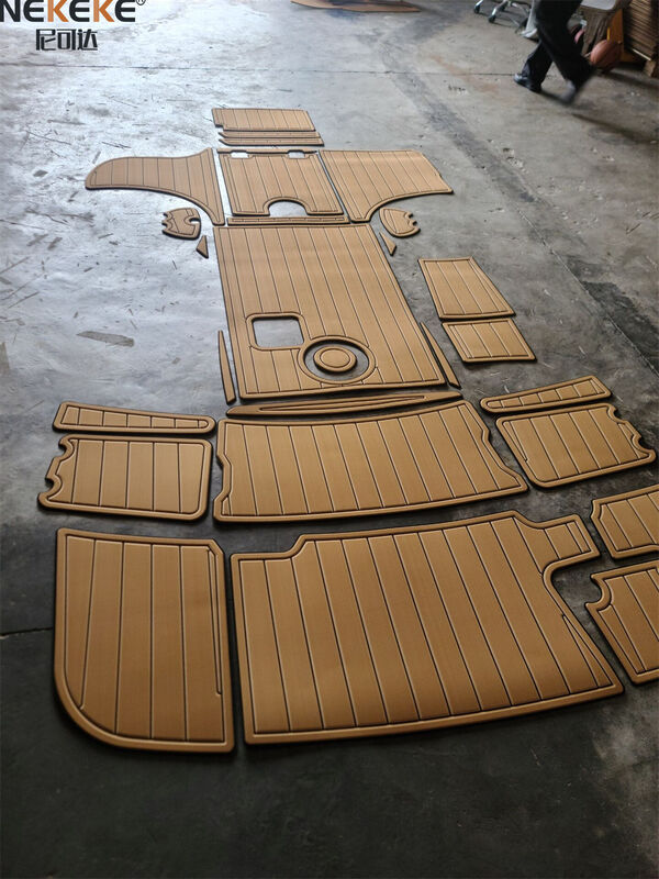 2004 Chaparral 265 SSI Cruiser Cockpit Deck Mat EVA Faux Teak Marine Flooring Ersatzpolster